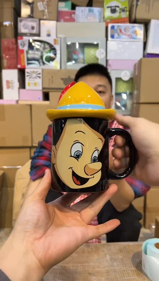 【闪购商品】杯陶瓷匹诺曹带盖杯