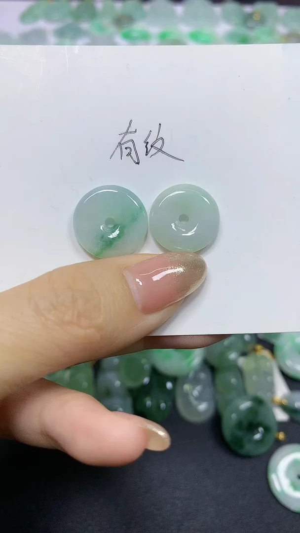 颈饰未镶嵌翡翠天然翡翠A货