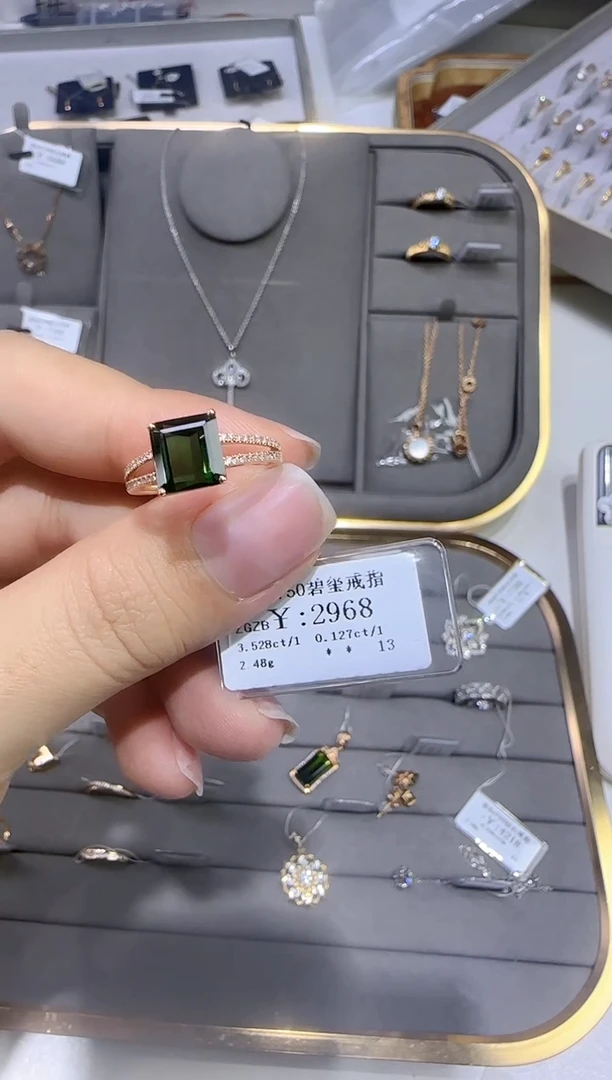 18K金镶嵌戒指/指环钻石2465