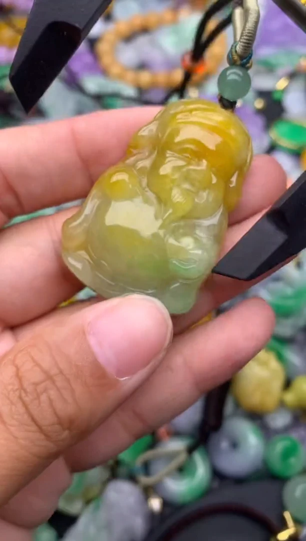 颈饰未镶嵌翡翠天然缅甸翡翠吊坠