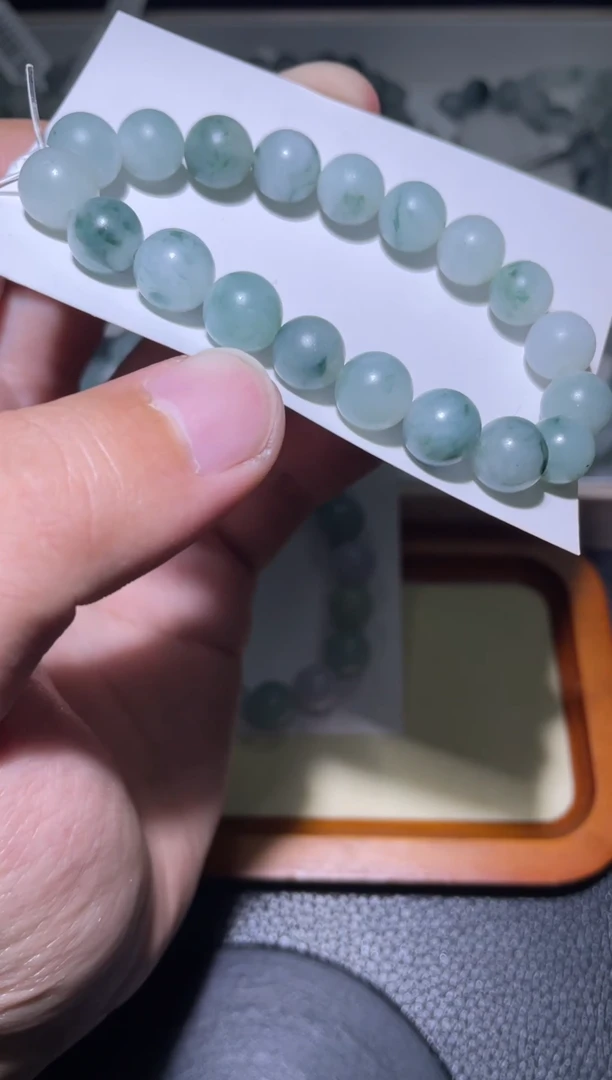 未镶嵌定制翡翠珠串