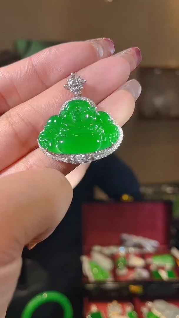 【闪购商品】翡翠吊坠(不含链)18K金镶嵌天然翡翠A货