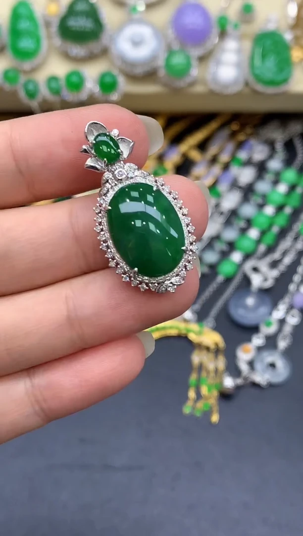 颈饰18K金镶嵌翡翠283-中国好珍宝