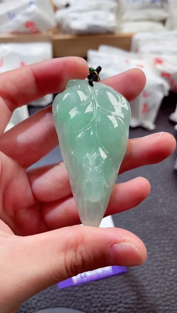 颈饰未镶嵌翡翠000009977