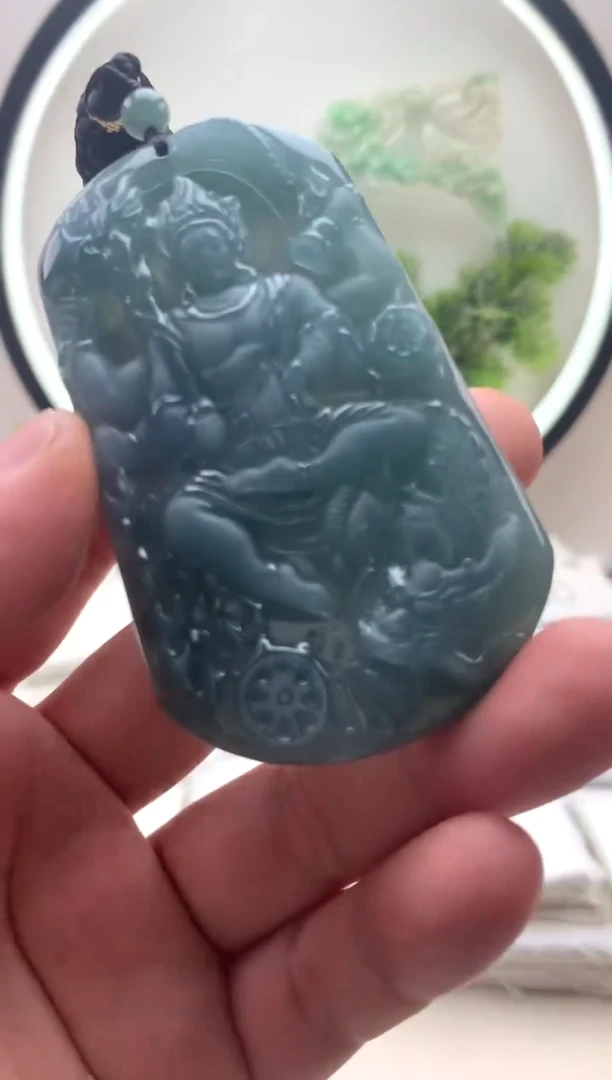 颈饰未镶嵌翡翠不动明王