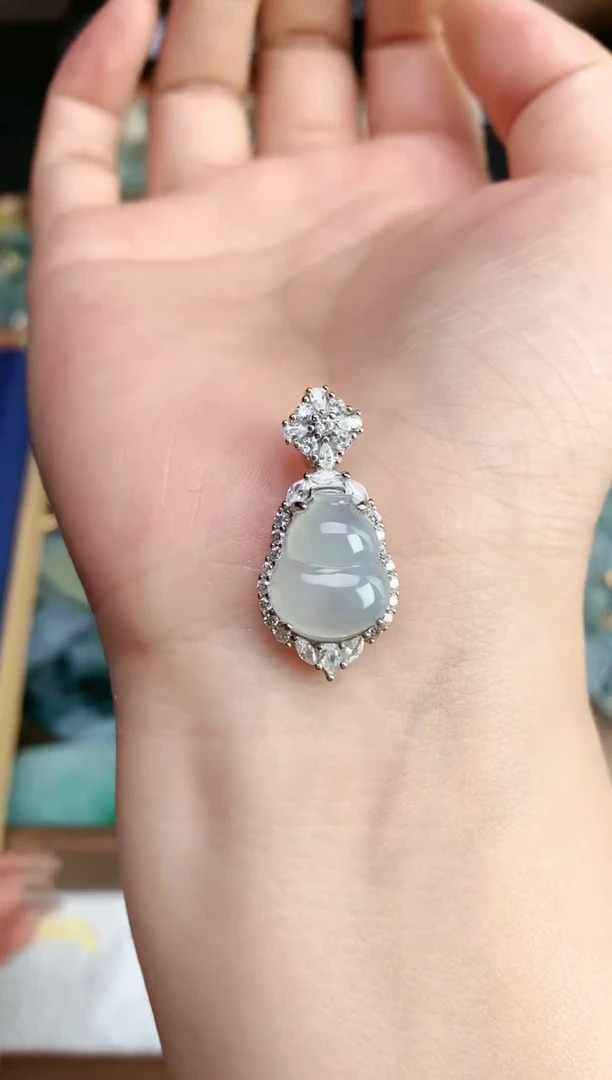 颈饰银S925镶嵌翡翠25112601