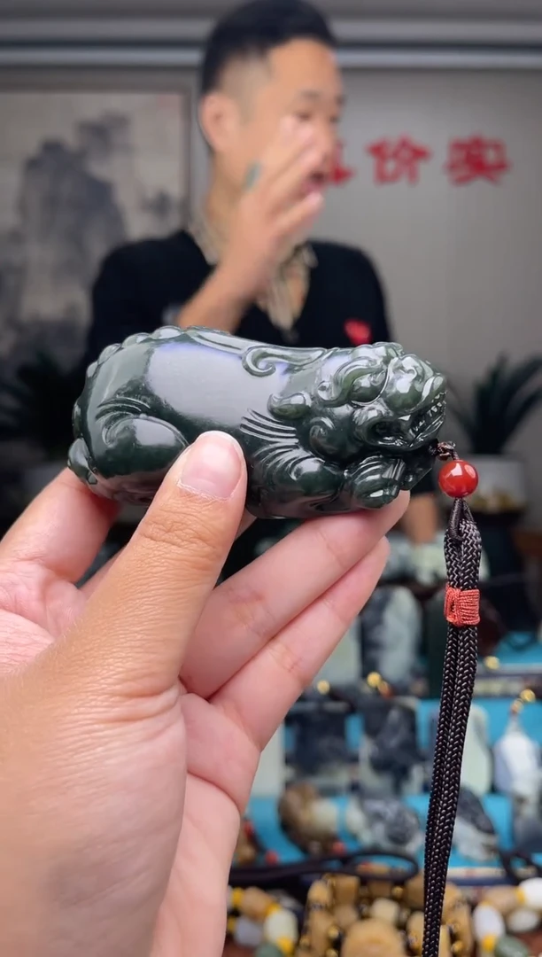 未镶嵌和田玉挂件1