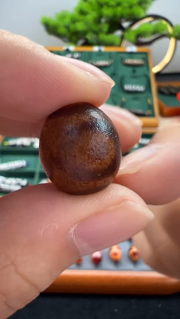 玛瑙/玉髓（覆膜）颈饰未镶嵌5.（微瑕随机发货）