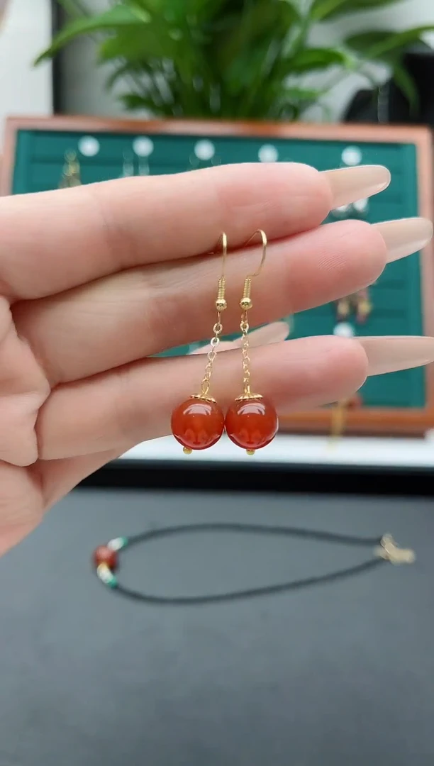 【闪购商品】南红玛瑙耳饰银S925镀金镶嵌18链条款