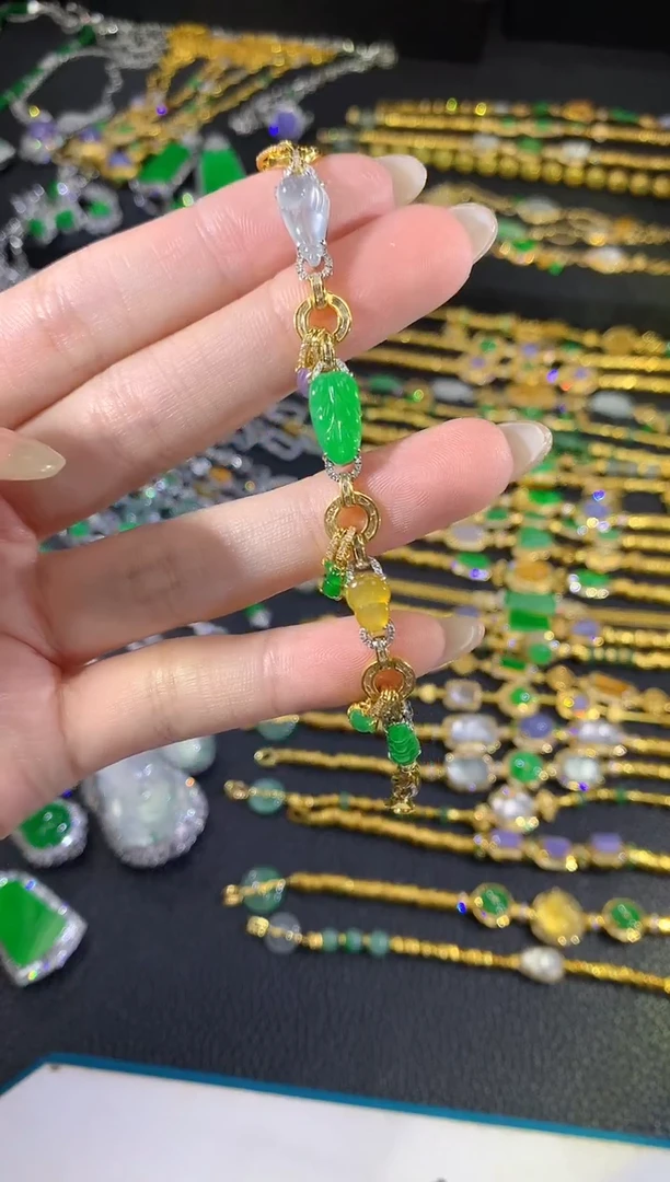 18K金镶嵌手链翡翠128-盘缠