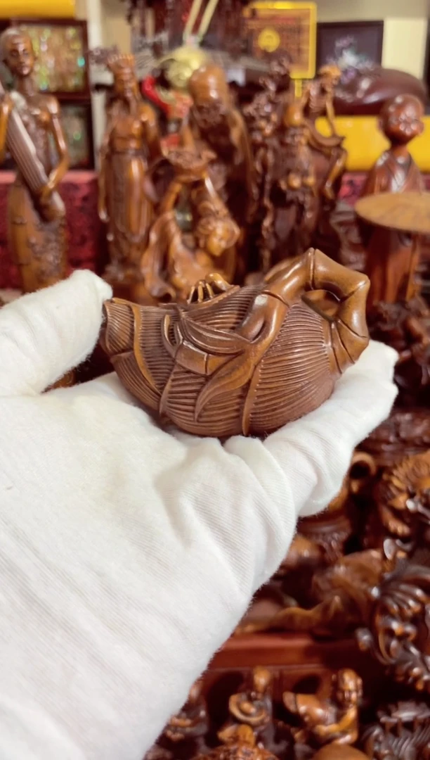 小叶黄杨小件竹笋壶