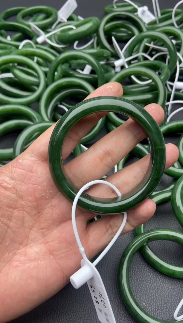 未镶嵌手镯和田玉（碧玉）19-58.8