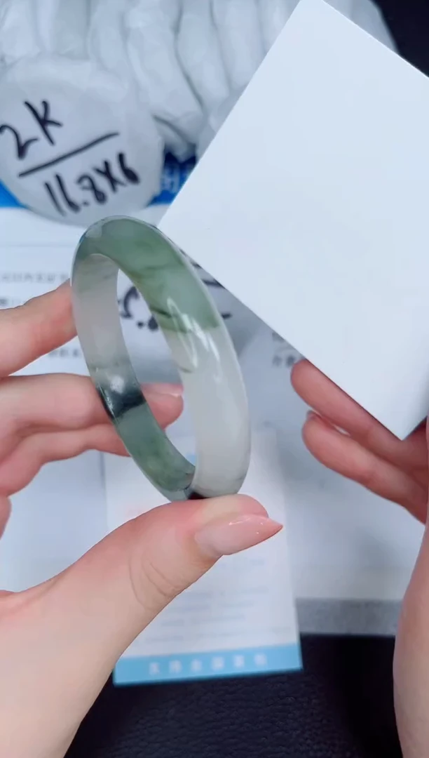 石英质玉手镯未镶嵌31-52.6