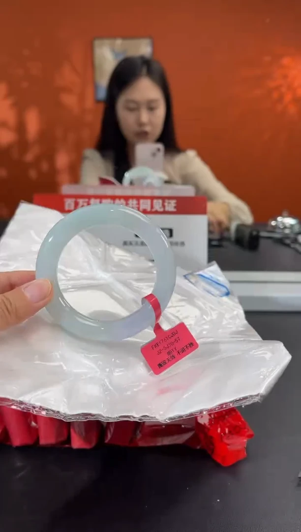 未镶嵌手镯翡翠4       5455