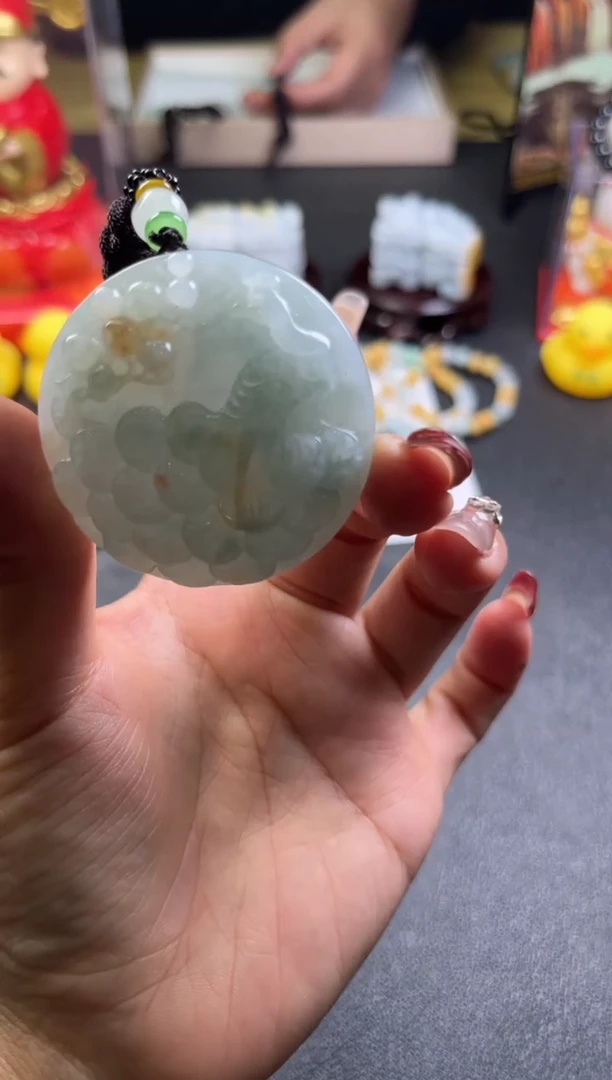 【闪购商品】翡翠颈饰未镶嵌孔雀落梧桐