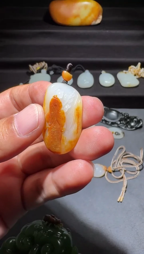 未镶嵌和田玉挂件和田玉