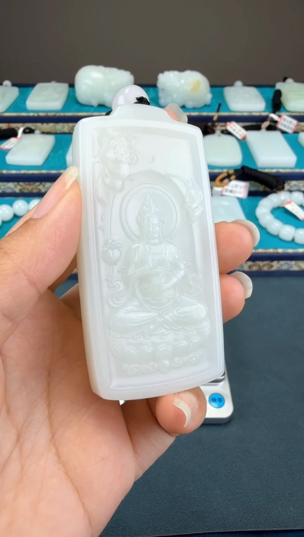 颈饰未镶嵌和田玉1