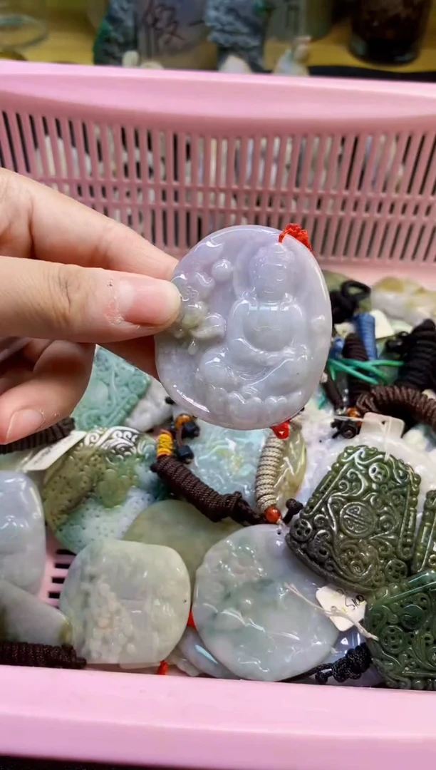 翡翠未镶嵌颈饰天然翡翠139