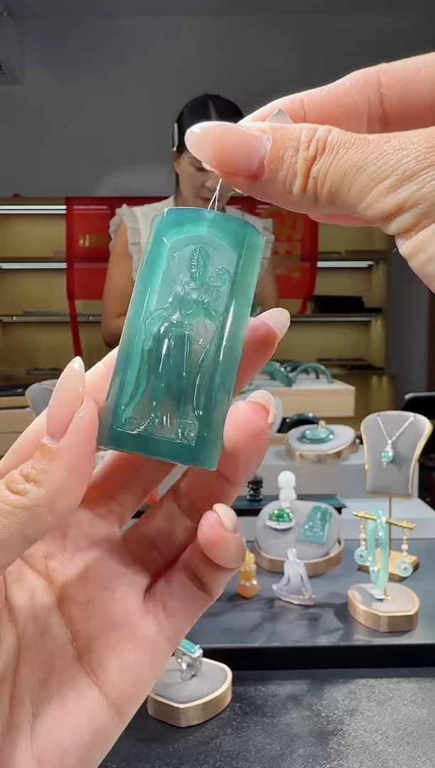 吊坠(不含链)未镶嵌翡翠观音