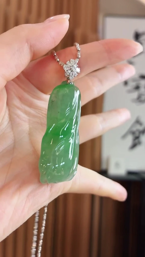 翡翠18K金镶嵌吊坠(不含链)吊坠
