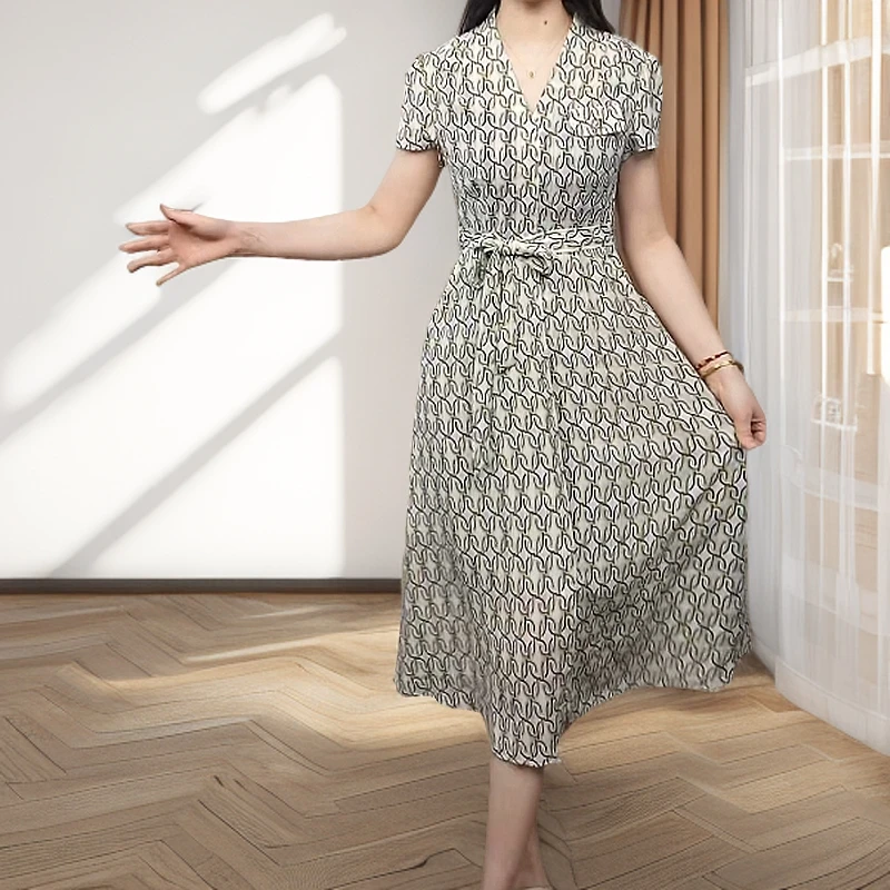 2689-2025年夏季短袖V领T型裙连衣裙女装休闲收腰裙子中长款气质