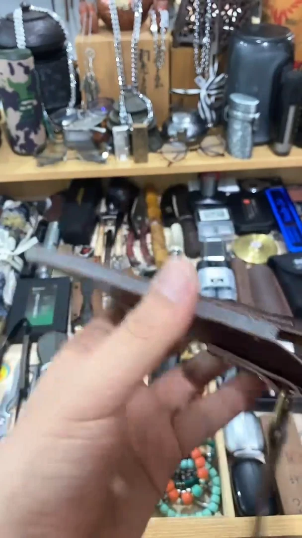 瓷片闪购商品  如图所示