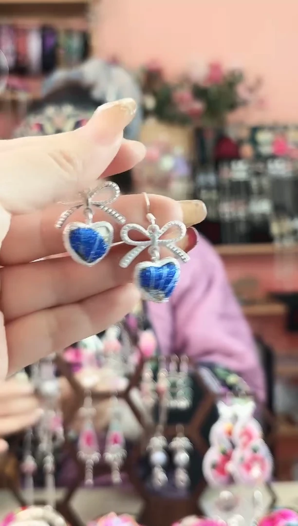 艺枝独秀老绣饰品76