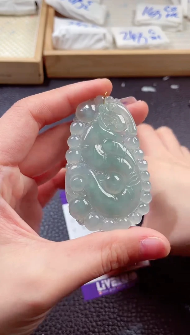 翡翠未镶嵌颈饰00003758