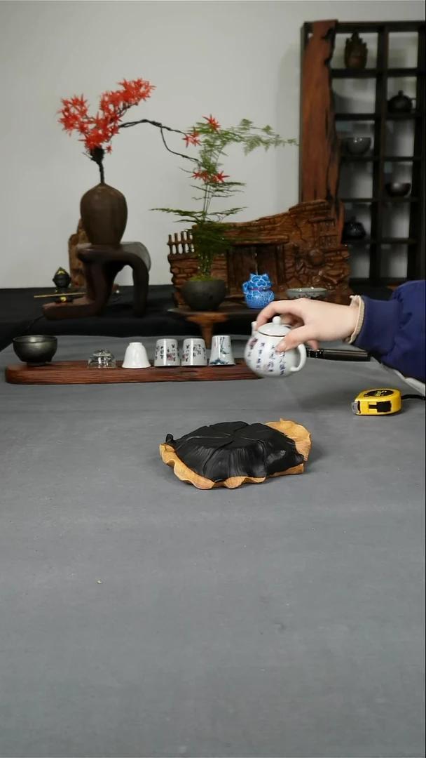 紫光檀荷叶壶承