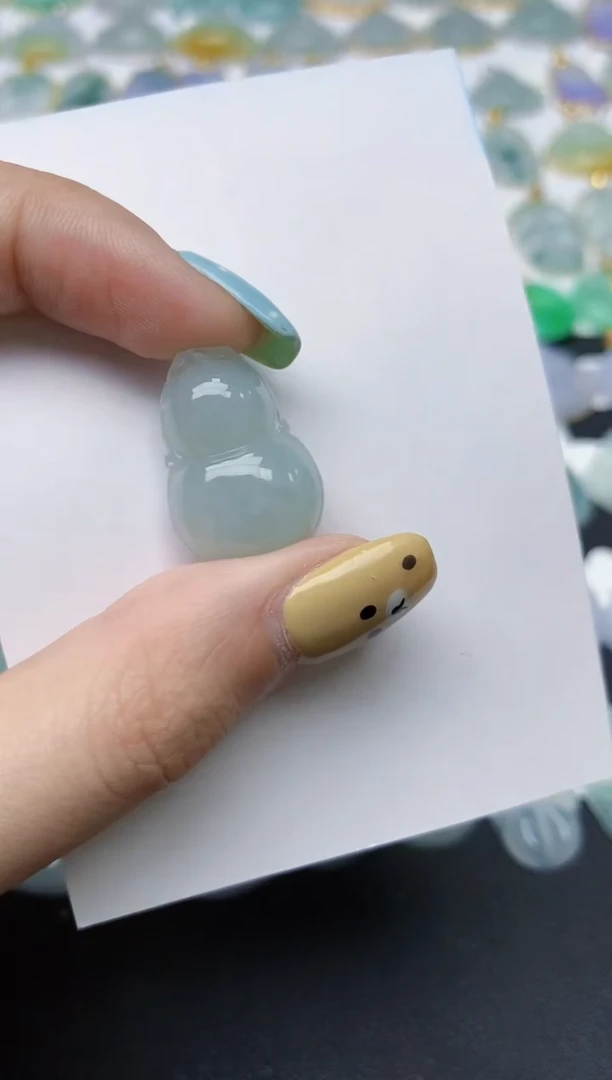 翡翠未镶嵌颈饰天然缅甸A货翡翠