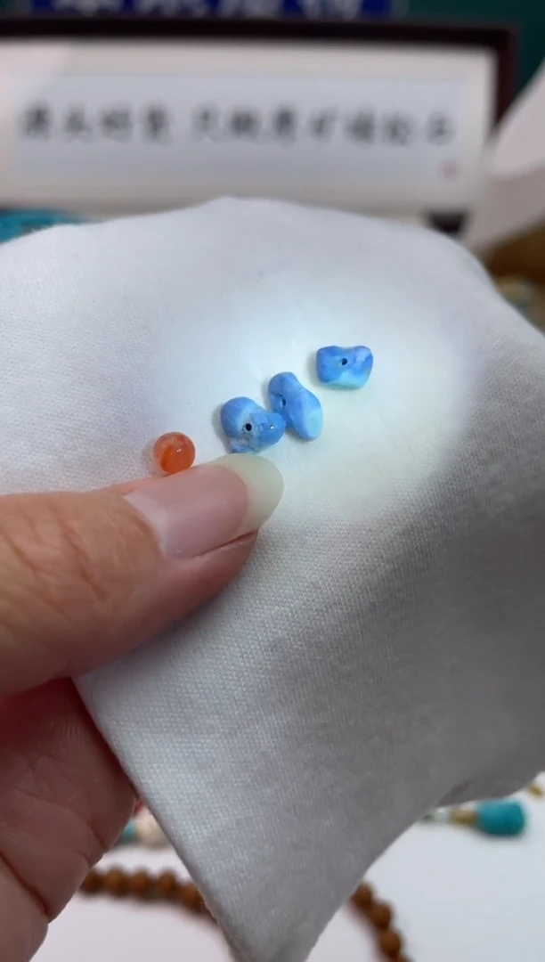 未镶嵌南红玛瑙珠宝奇石40