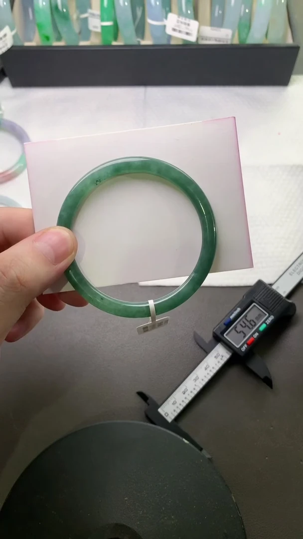 未镶嵌手镯（圆镯）翡翠55*5.3*6.5
