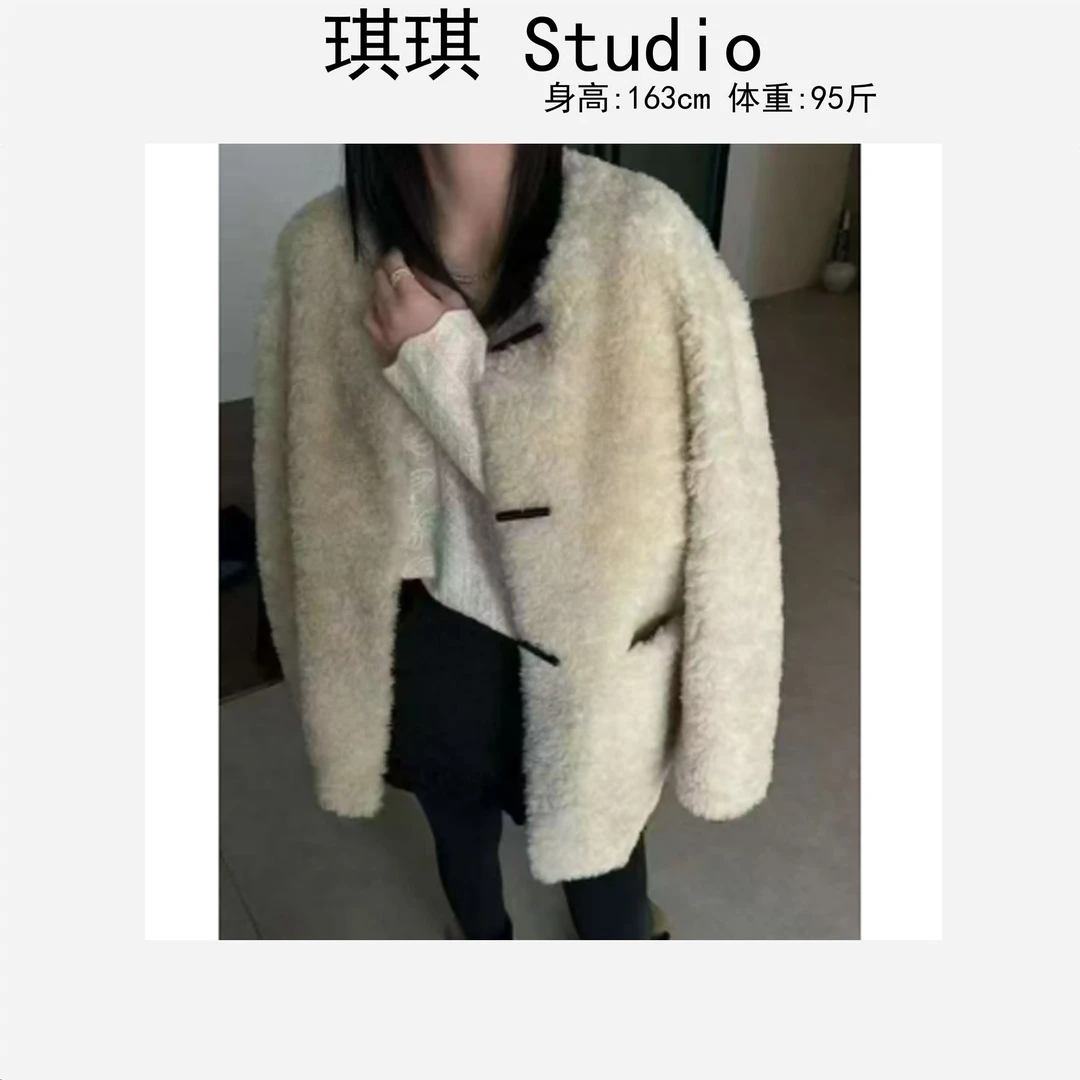 冬季新款潮流气质时尚牛角扣双口袋宽松显瘦减龄毛毛外套88530-C