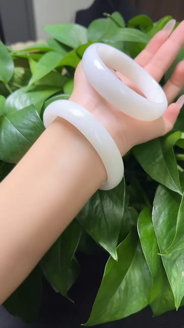 和田玉手镯未镶嵌008