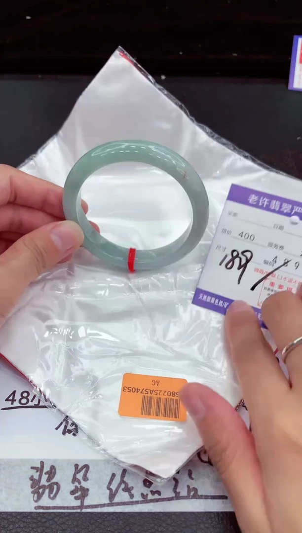 翡翠手镯未镶嵌1111111111111111111