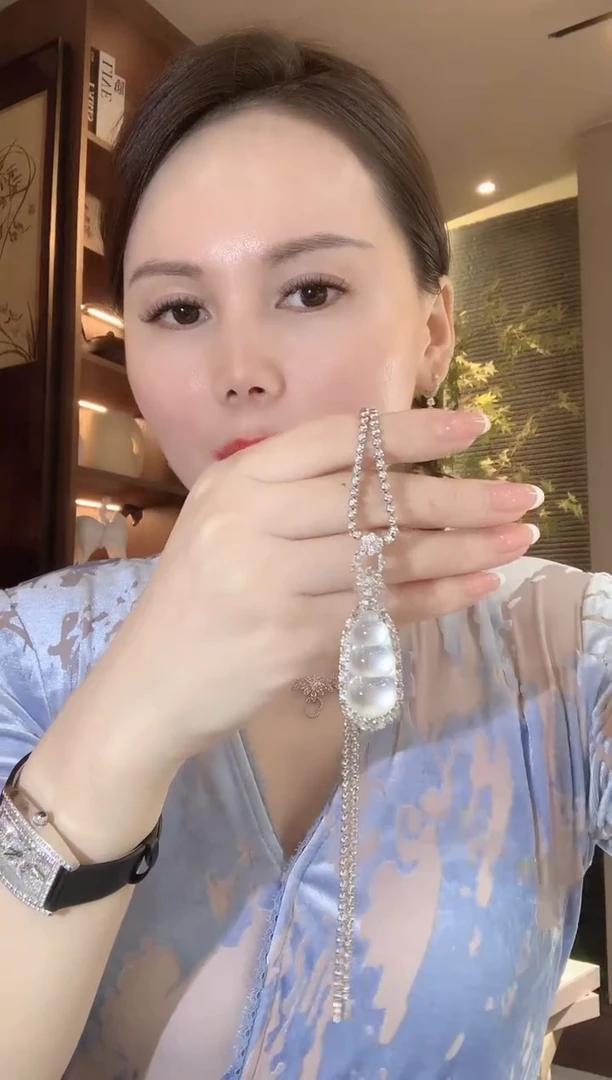 吊坠(不含链)18K金镶嵌翡翠C49