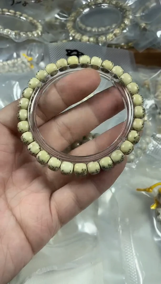 手串星月菩提原生态石玉料绿背河豚单圈8*7（氧化）