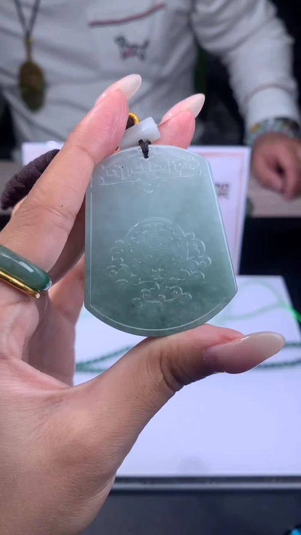 【闪购商品】定制翡翠未镶嵌不退不换CMH1件-A