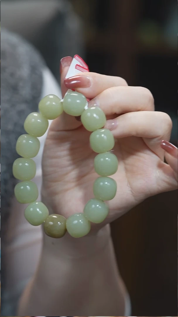 未镶嵌手链和田玉老型珠卡16