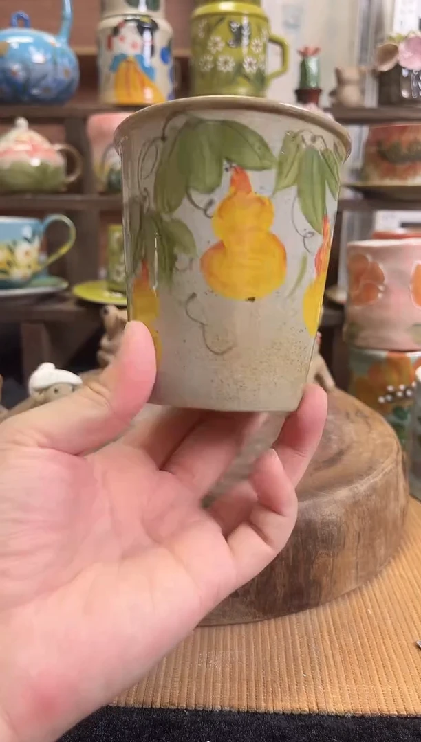 摆件手绘高温釉下陶瓷