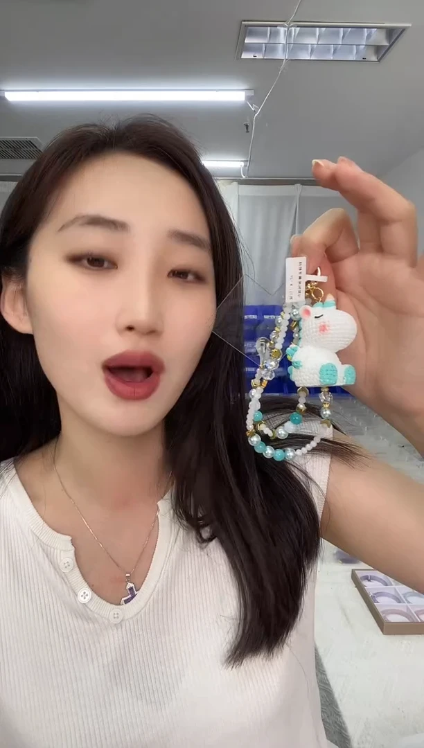 车挂未镶嵌水晶天然珠宝多样性发其一