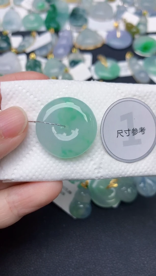 颈饰未镶嵌翡翠天然缅甸A货翡翠