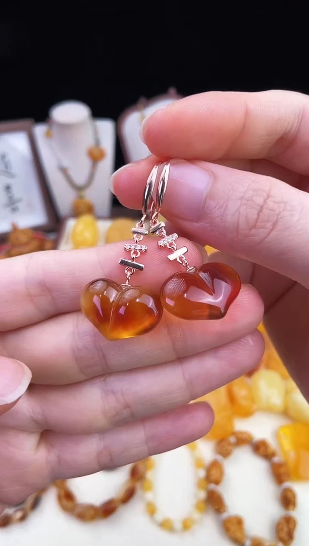 琥珀未镶嵌珠宝奇石柒月