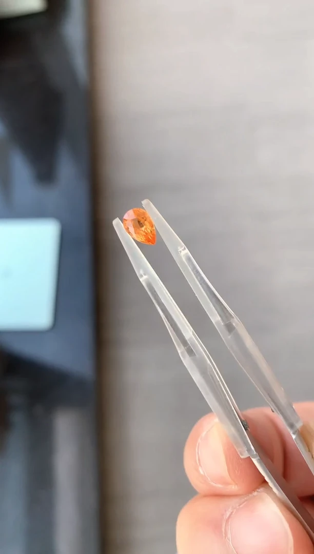 石榴石裸石未镶嵌1.1ct