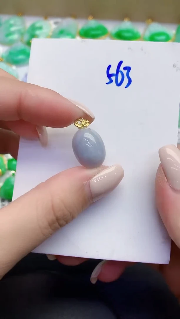 颈饰未镶嵌翡翠缅甸天然翡翠A货