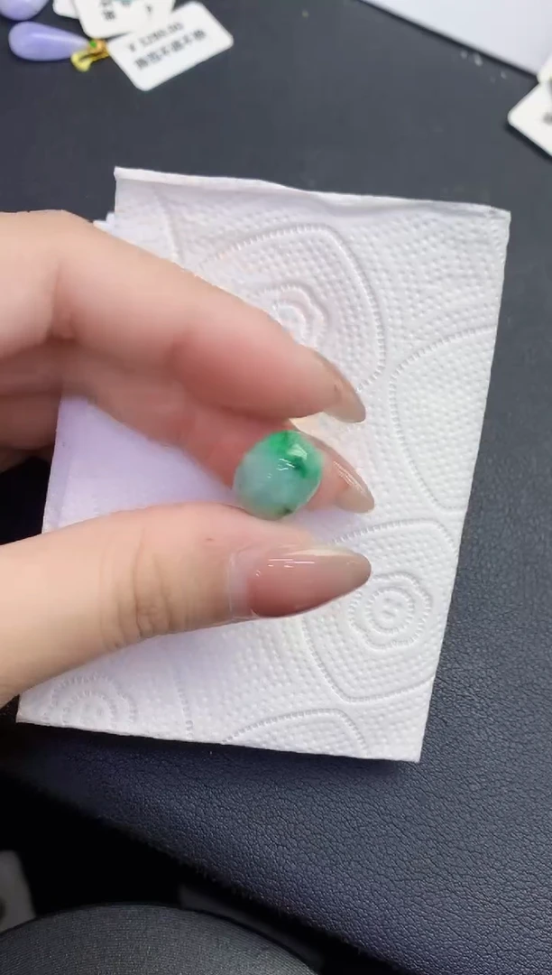 颈饰未镶嵌翡翠缅甸天然翡翠a货