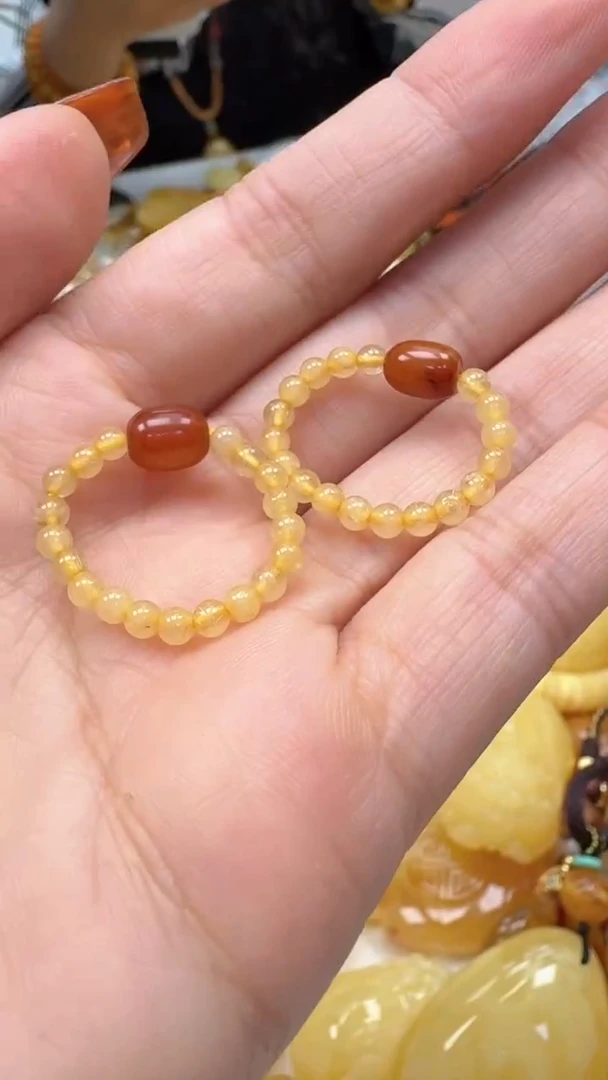 裸石琥珀未镶嵌随机一个