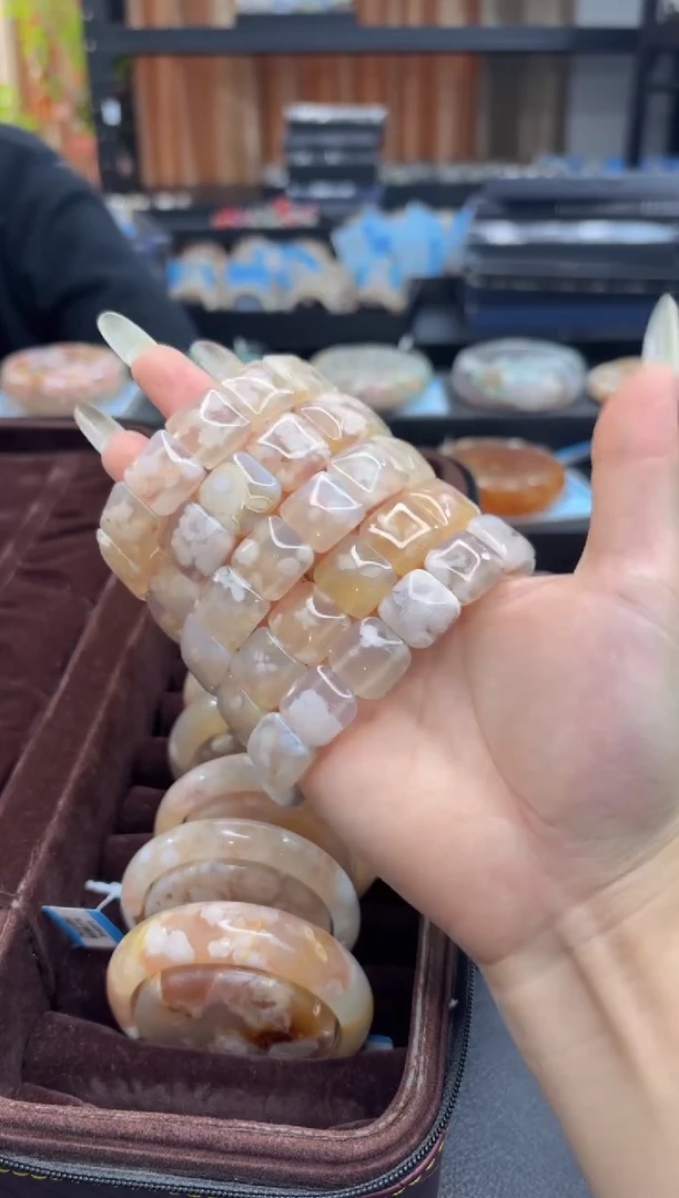 未镶嵌手串石英质玉C132(多样性发其一)微瑕