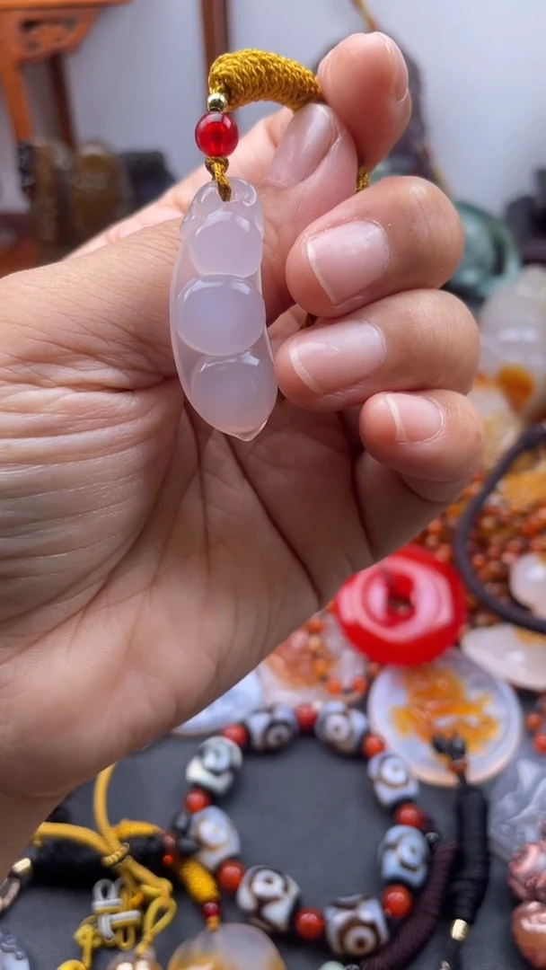 玛瑙/玉髓颈饰未镶嵌AA