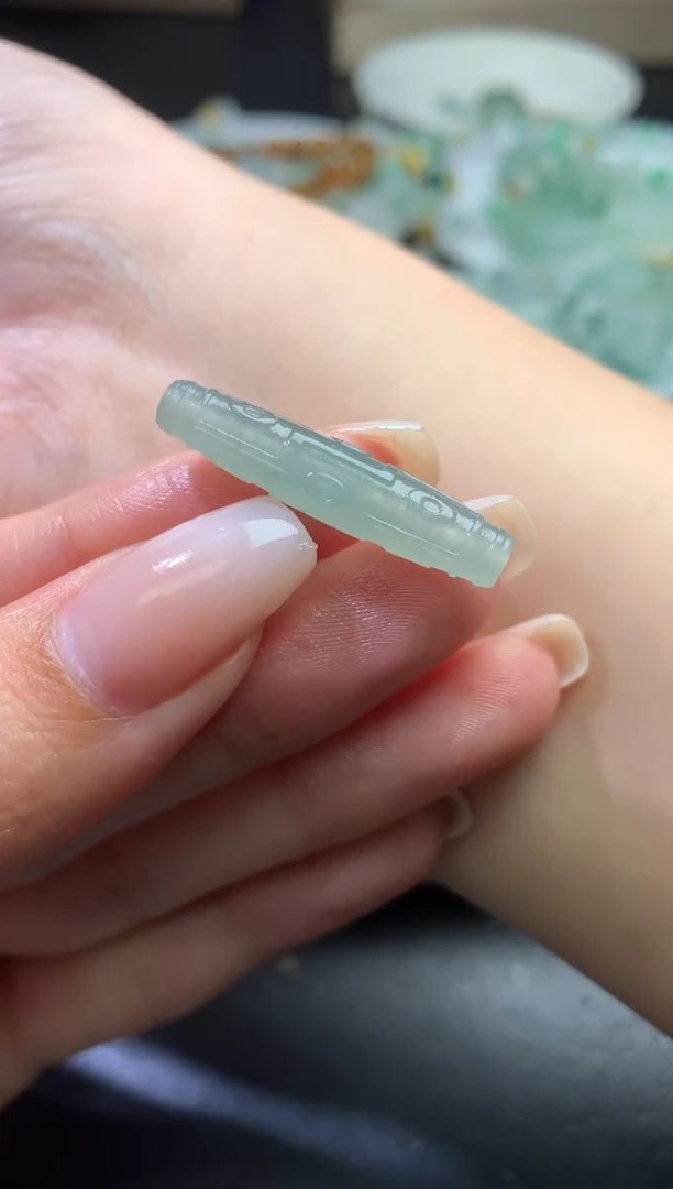 未镶嵌定制翡翠毛货 28.5-6.2